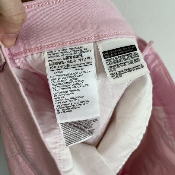 Levi’s Women’s Chino Pants 8 Pink Ankle Cropped Tapered Stretch Mid Rise Cotton - Picture 5 of 6